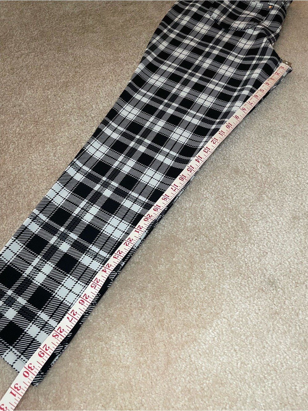 Bae City Black & White Plaid Thick Stretch Leggings — Size 3X - Picture 8 of 8